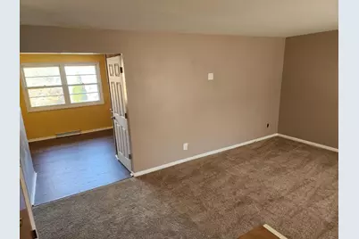 1651 Diamond Avenue NE, Grand Rapids, MI 49505 - Photo 2