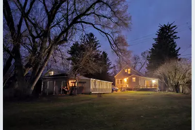 57751 Grand River Avenue, New Hudson, MI 48165 - Photo 4