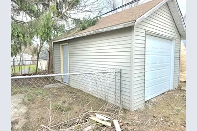 406 E McDevitt Avenue, Jackson, MI 49203 - Photo 4