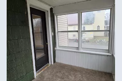 406 E McDevitt Avenue, Jackson, MI 49203 - Photo 6