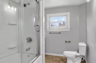 406 E McDevitt Ave, Jackson, MI 49203 - Photo 60