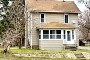 406 E McDevitt Ave, Jackson, MI 49203 - Photo 1