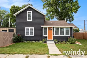 106 Lagrange St, Dowagiac, MI 49047 - Photo 4