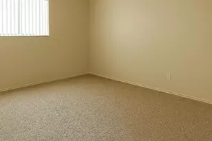 42840 Driftwood Dr, Sterling Heights, MI 48313 - Photo 10