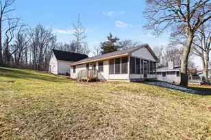 250 Beverly Dr, Coldwater, MI 49036 - Photo 2