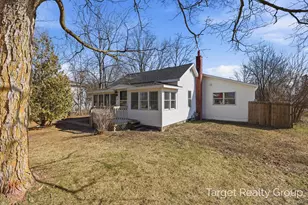 46 Hoskins St, Hesperia, MI 49421 - Photo 2