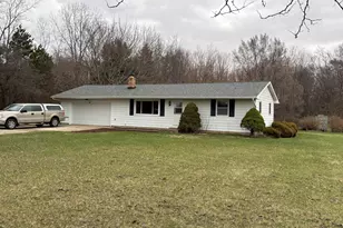 17932 Indian Prairie Rd, White Pigeon, MI 49099 - Photo 1