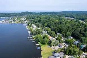 702 Lake St, Saugatuck, MI 49453 - Photo 52