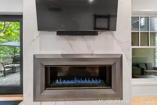 702 Lake St, Saugatuck, MI 49453 - Photo 18