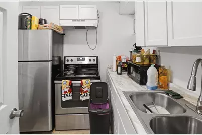 107 S Crystal Avenue, Benton Harbor, MI 49022 - Photo 6