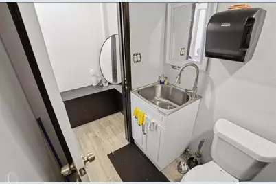 107 S Crystal Avenue, Benton Harbor, MI 49022 - Photo 22