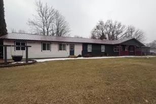 500 E 136th St, Grant, MI 49327 - Photo 2