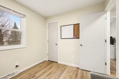 5887 Glenbrook Avenue SE, Kentwood, MI 49508 - Photo 14