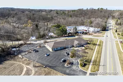 4211 Division Avenue N, Comstock Park, MI 49321 - Photo 4