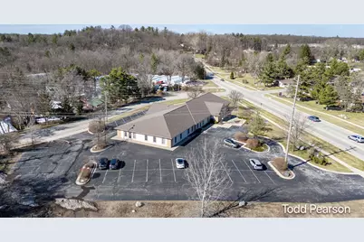 4211 Division Avenue N, Comstock Park, MI 49321 - Photo 6