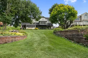 10740 Emerald Dr, Cement City, MI 49233 - Photo 8