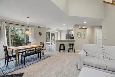 439 Sommerset Court, Ann Arbor, MI 48103 - Photo 10
