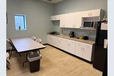 675 E Lakewood Boulevard, Holland, MI 49424 - Photo 18