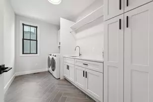 1053 Canterbury St, Birmingham, MI 48009 - Photo 22