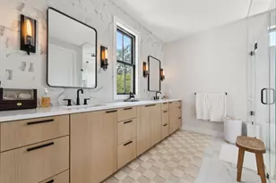 1053 Canterbury St, Birmingham, MI 48009 - Photo 28