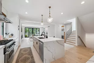 1053 Canterbury St, Birmingham, MI 48009 - Photo 14