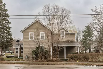 926 E Main Street SE, Lowell, MI 49331 - Photo 2