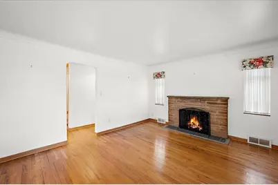 1218 Roslyn Road, Grosse Pointe Woods, MI 48236 - Photo 24