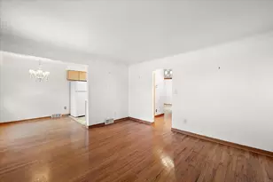1218 Roslyn Rd, Grosse Pointe Woods, MI 48236 - Photo 28