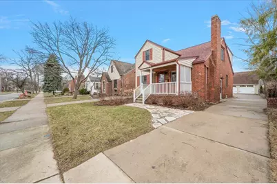 1218 Roslyn Road, Grosse Pointe Woods, MI 48236 - Photo 8