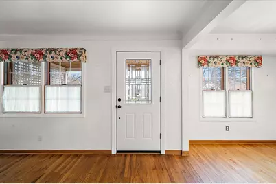 1218 Roslyn Road, Grosse Pointe Woods, MI 48236 - Photo 22