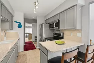 213 Paisley Ct, Kalamazoo, MI 49006 - Photo 6