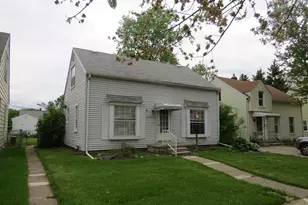 17538 Matthews St, Riverview, MI 48193 - Photo 2