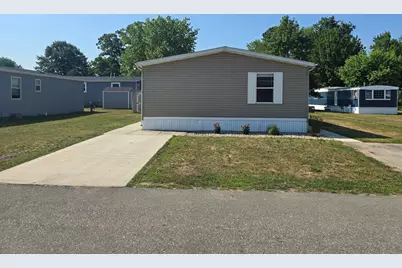 26 Traveler Drive 26, Sparta, MI 49345 - Photo 2