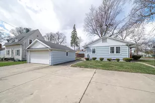 5725 Edgewood Blvd, Monroe, MI 48161 - Photo 2