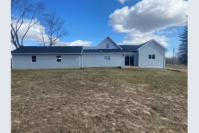 105 40th Avenue, Six Lakes, MI 48886 - Photo 50