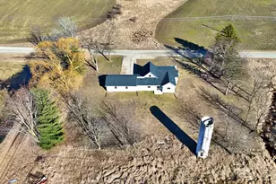 105 40th Ave, Six Lakes, MI 48886 - Photo 42