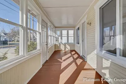 254 W Southern Avenue, Muskegon, MI 49441 - Photo 6