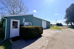 6629 N Branch Rd, Benton Harbor, MI 49022 - Photo 34