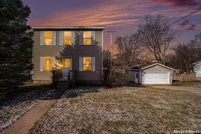 2271 McCracken Street, Muskegon, MI 49441 - Photo 2