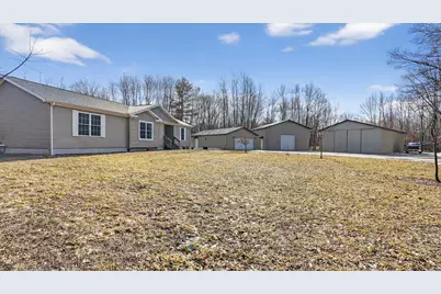 5717 Maple Ridge Road, Sterling, MI 48659 - Photo 20