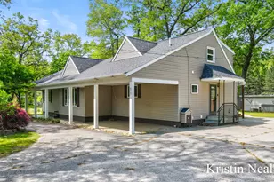 673 S Wolf Lake Rd, Muskegon, MI 49442 - Photo 2