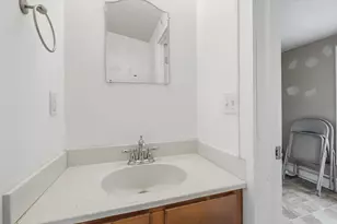 415 Winifred Ave, Lansing, MI 48917 - Photo 20