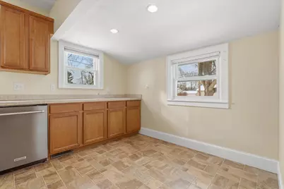 415 Winifred Avenue, Lansing, MI 48917 - Photo 14