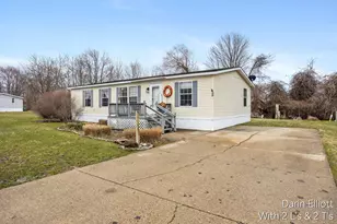 280 W Scarlet Oak Dr, Coopersville, MI 49404 - Photo 2