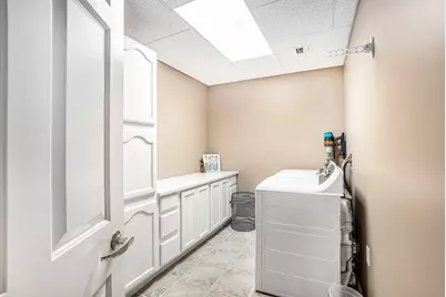 2964 Lakeshore Drive #E403, Muskegon, MI 49441 - Photo 12