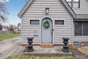 221 N Higby St, Jackson, MI 49202 - Photo 4