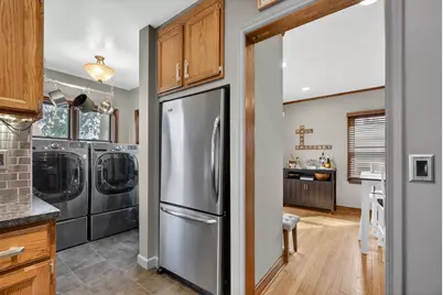 221 N Higby Street, Jackson, MI 49202 - Photo 20