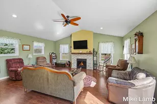 822 W 60th St, Newaygo, MI 49337 - Photo 8