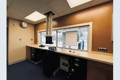 5101 N Grand River Avenue, Lansing, MI 48906 - Photo 6