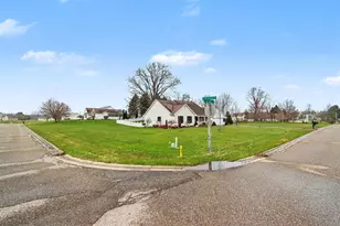 11 Santalina Trail, Battle Creek, MI 49014 - Photo 4